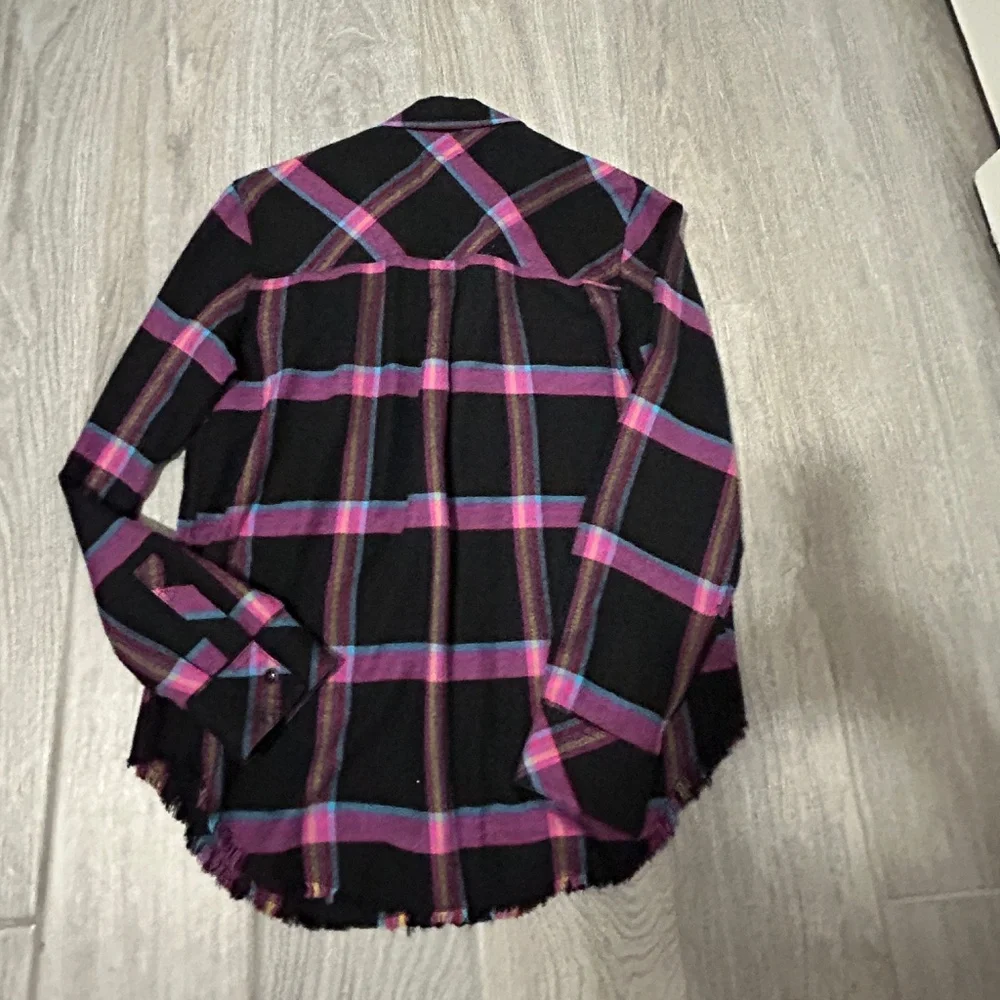 LIKE NEW! Women's Rails Black/Hot Pink Plaid Flannel Button Down - XS - Picture 11 of 12